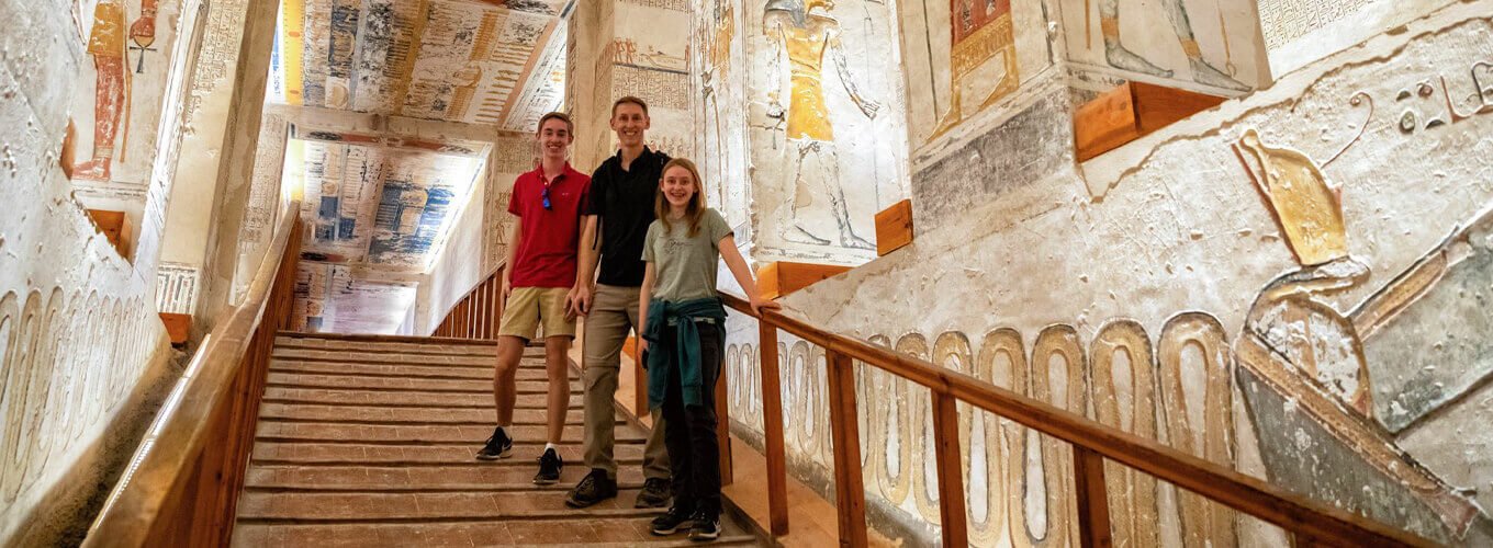 A-wonderful-photo-of-a-family-from-inside-the-Valley-of-the-Kings Guide to the Valley of the Kings